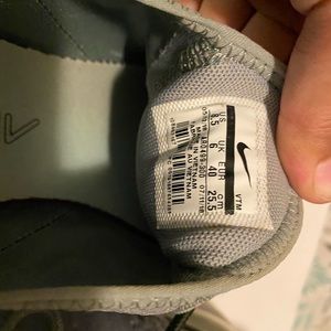 Gray nike air max 270